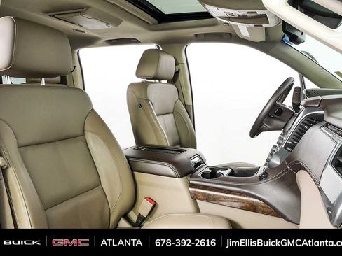 Used 2016 Chevrolet Suburban LT RWD image 24