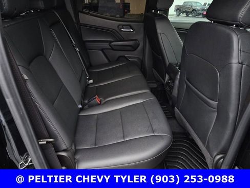 Used 2025 Chevrolet Colorado LT w/ LT Convenience Package RWD image 14