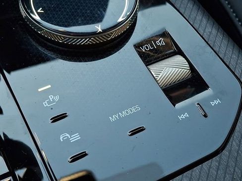 Certified 2025 BMW X3 xDrive30i w/ Convenience Package image 27