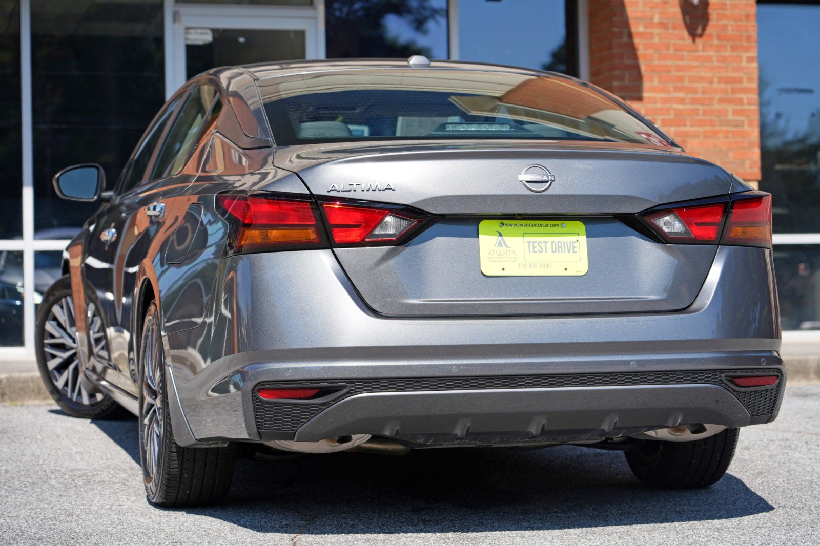 Used 2025 Nissan Altima 2.5 SV FWD image 5
