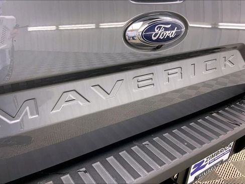 Used 2022 Ford Maverick Lariat w/ Lariat Luxury Package image 9