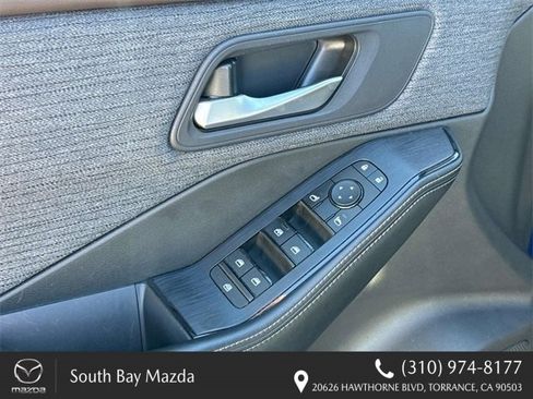 Used 2023 Nissan Rogue SV image 21