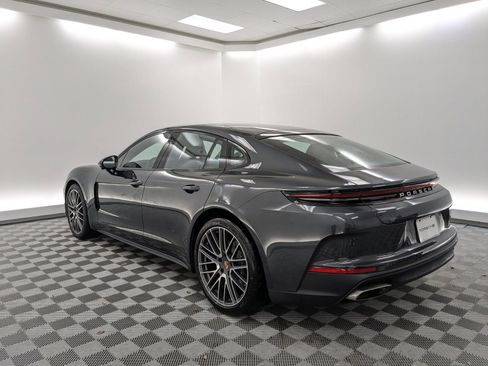 New 2026 Porsche Panamera 4 image 3