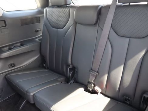 Used 2024 Hyundai Palisade SEL FWD image 8