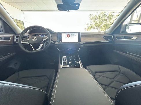 New 2026 Volkswagen Atlas SE FWD image 10