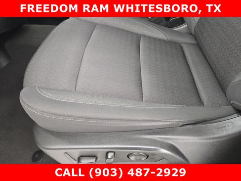 Used 2025 Chevrolet Silverado 1500 LT RWD image 18