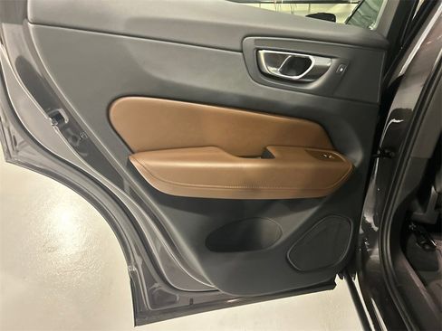 Certified 2023 Volvo XC60 T8 Plus w/ Climate Package image 23