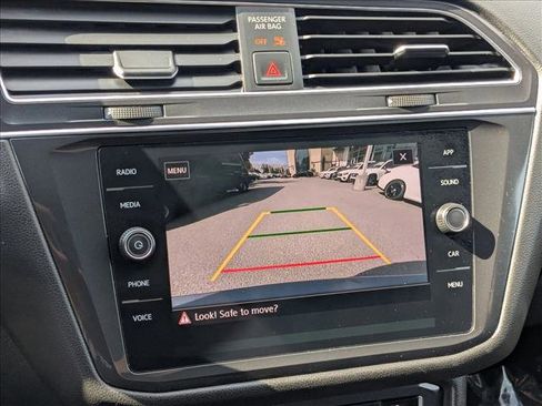 Used 2020 Volkswagen Tiguan SE R-Line w/ 3rd Row Seat Package image 11