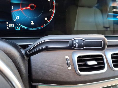 Used 2022 Mercedes-Benz GLE 350 4MATIC image 12