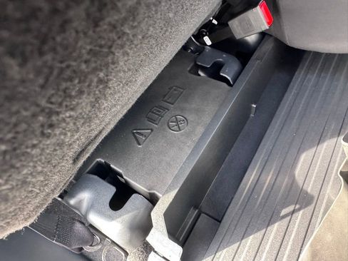 Used 2025 Ford F150 Platinum w/ Equipment Group 702A High image 32