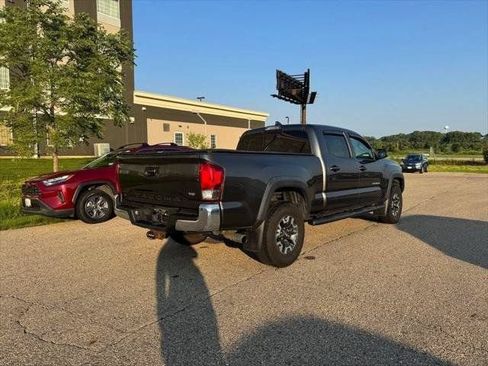 Used 2017 Toyota Tacoma TRD Off-Road w/ Tow Package AWD/4WD image 74