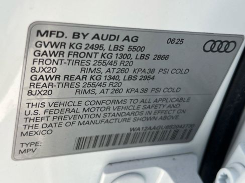Used 2025 Audi Q5 Premium Plus AWD/4WD image 30