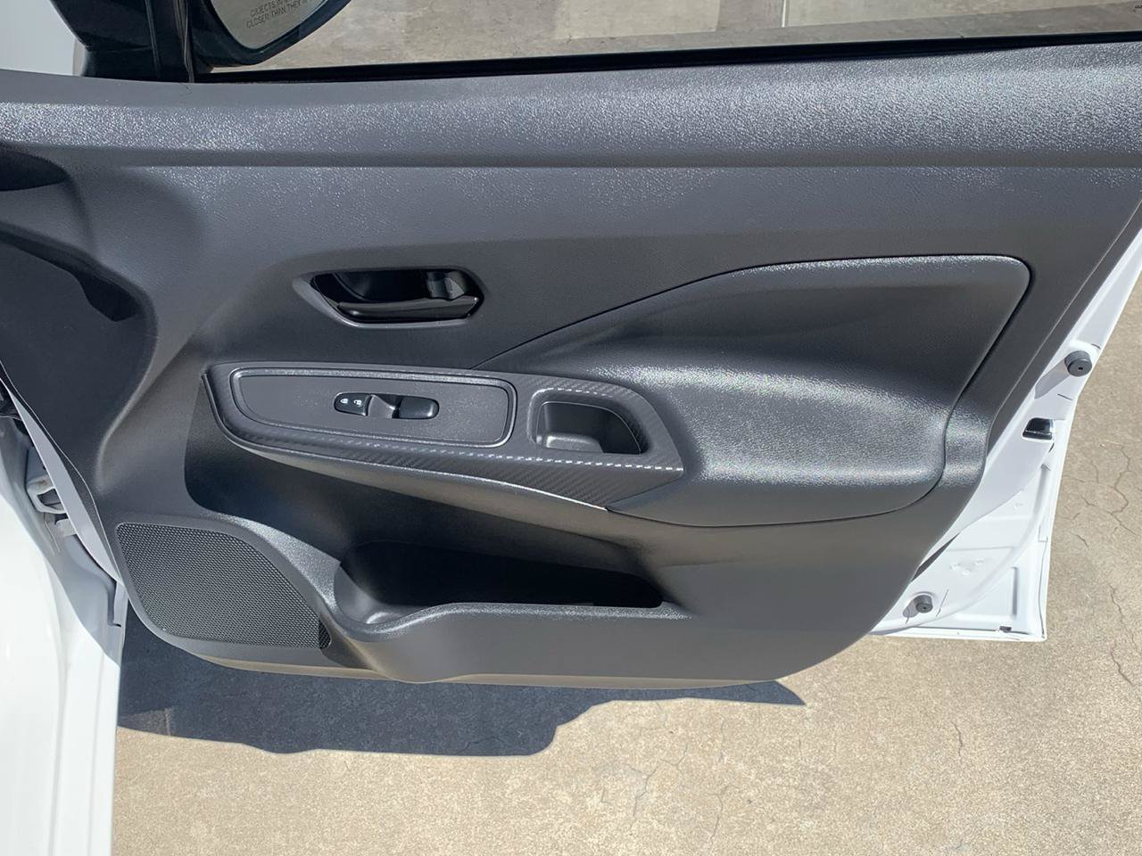 Used 2022 Nissan Versa S FWD image 13