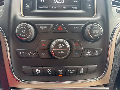 Used 2016 Jeep Grand Cherokee Laredo w/ Quick Order Package 23E image 29