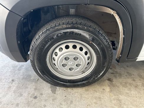 Used 2024 RAM ProMaster 3500 w/ Delivery Van Package image 15