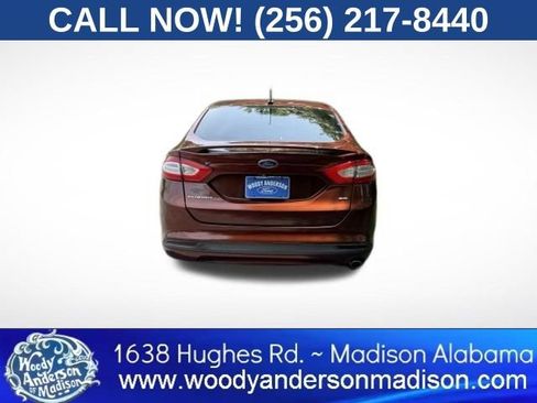 Used 2016 Ford Fusion SE FWD image 6