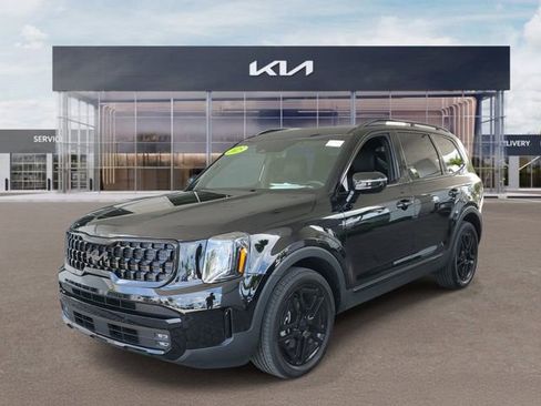 Certified 2025 Kia Telluride SX Prestige X-Line AWD/4WD image 3