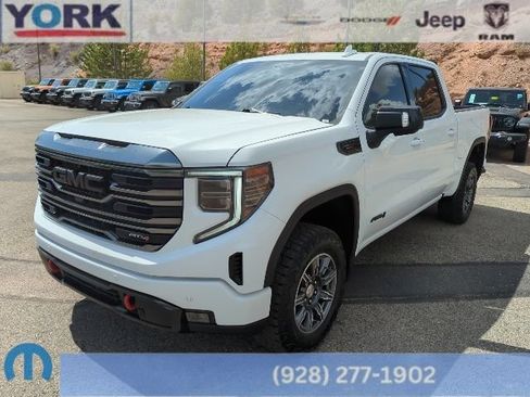 Used 2024 GMC Sierra 1500 AT4 w/ Technology Package AWD/4WD image 1