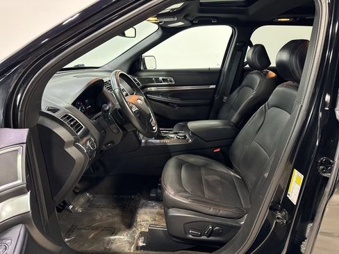 Used 2017 Ford Explorer Sport w/ Equipment Group 401A AWD/4WD image 24