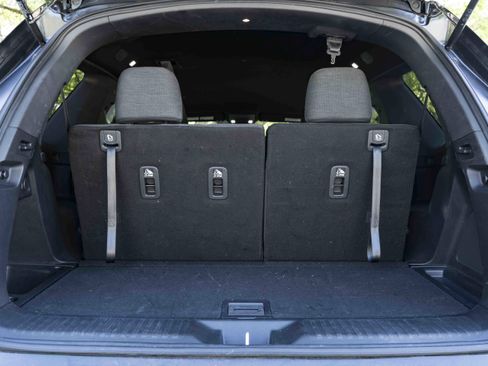 Used 2025 Honda Pilot Sport image 41