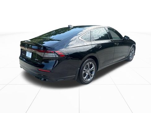 Used 2024 Honda Accord EX-L image 9