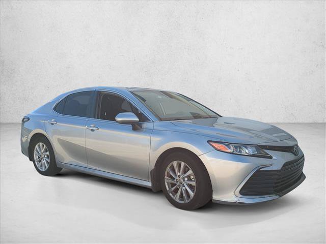 Used 2021 Toyota Camry LE FWD image 3