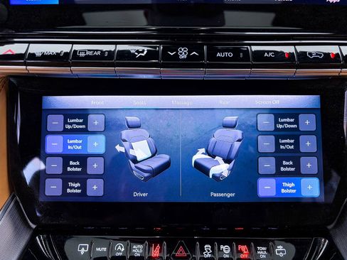 Used 2023 Jeep Grand Wagoneer Series III image 9