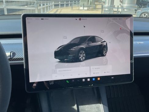 Used 2023 Tesla Model Y Long Range AWD/4WD image 9