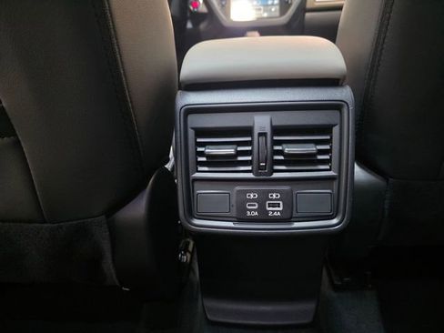 Certified 2025 Subaru Forester Premium image 30