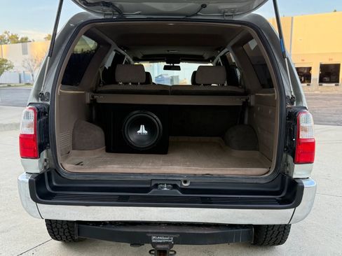 Used 2000 Toyota 4Runner SR5 AWD/4WD image 30