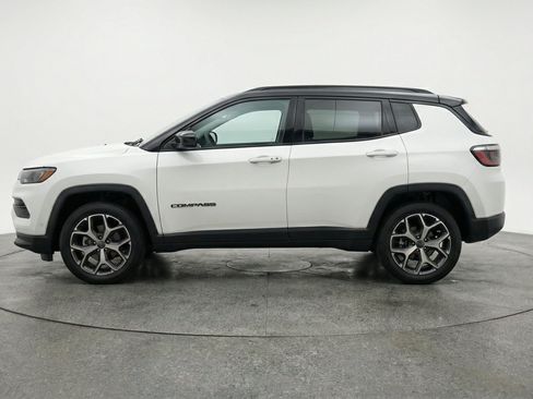 Used 2025 Jeep Compass Limited AWD/4WD image 5