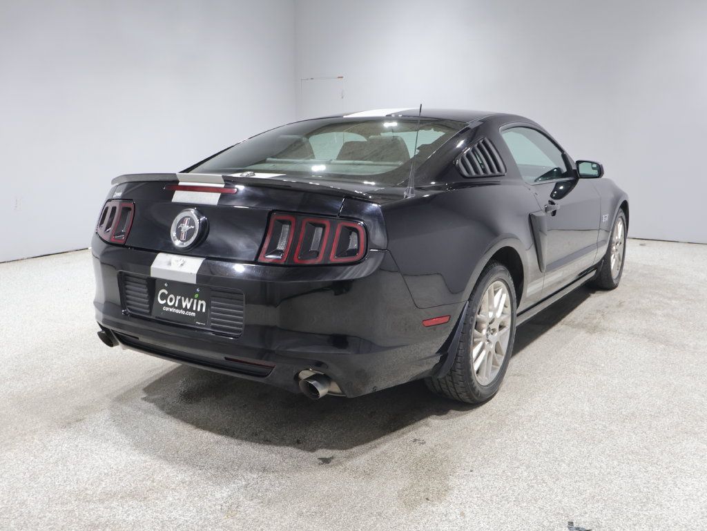 Used 2013 Ford Mustang Premium RWD image 2