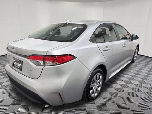 Used 2026 Toyota Corolla LE FWD image 6