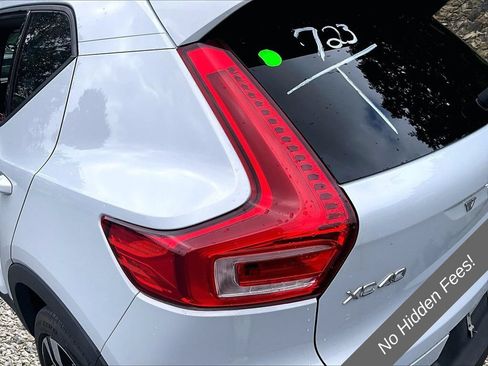 Used 2020 Volvo XC40 T5 Momentum w/ Premium Package AWD/4WD image 22