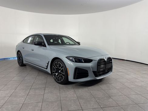 Certified 2026 BMW 440i xDrive w/ Premium Package AWD/4WD image 7