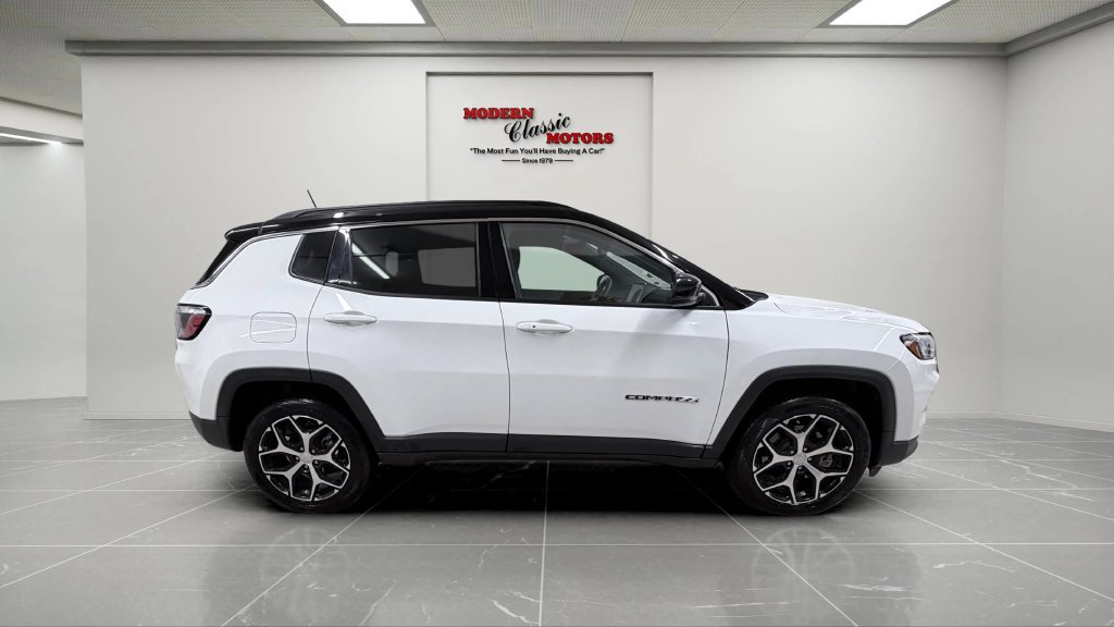 Used 2024 Jeep Compass Limited AWD/4WD image 8