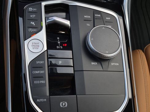 Certified 2024 BMW 230i Coupe w/ Premium Package image 25