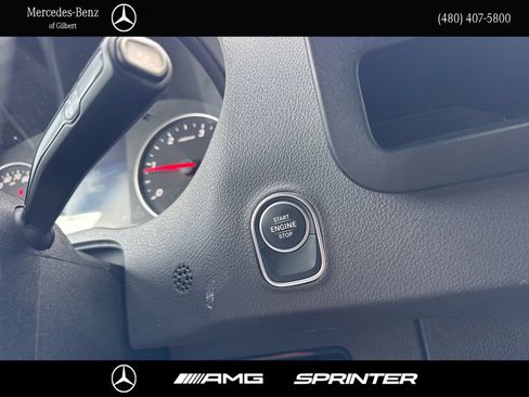 Used 2025 Mercedes-Benz Sprinter 2500 image 29