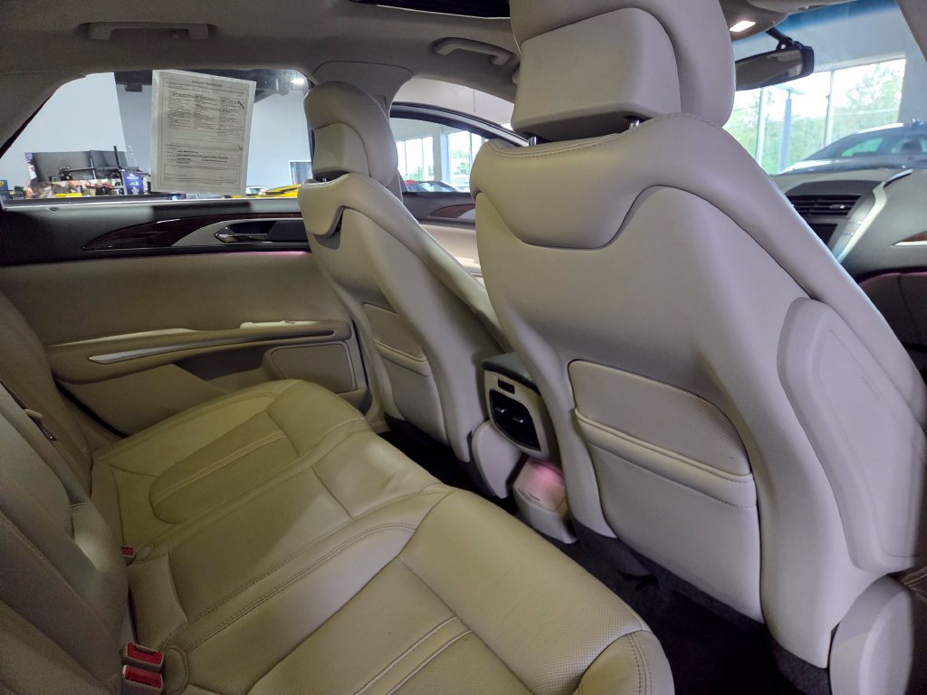 Used 2016 Lincoln MKZ w/ Equipment Group 300A Reserve FWD image 19