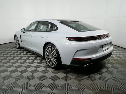 New 2026 Porsche Panamera 4 image 3