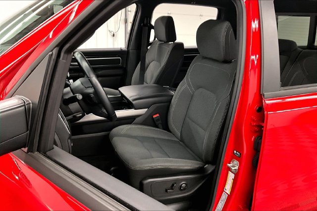 Used 2023 RAM 1500 Big Horn AWD/4WD image 23