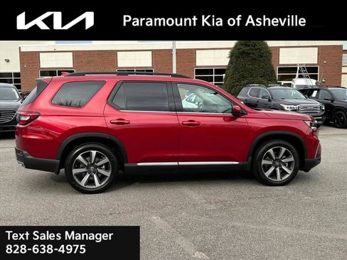 Used 2024 Honda Pilot Elite image 6