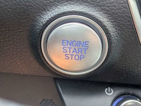 Used 2025 Hyundai Sonata SEL FWD image 30