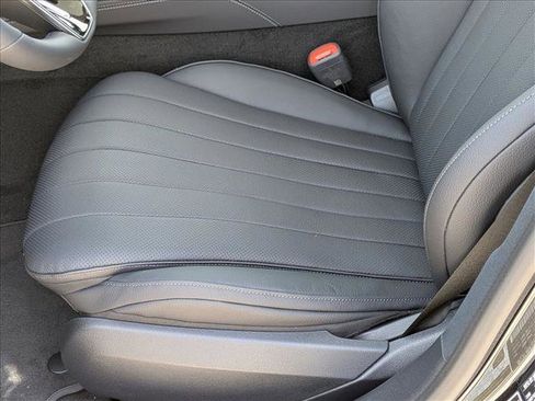 New 2026 Mercedes-Benz E 450 4MATIC Sedan image 4