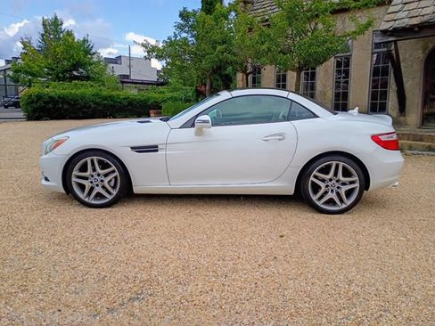 Used 2015 Mercedes-Benz SLK 250 image 57