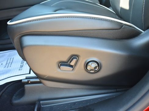 New 2027 Chrysler Pacifica Limited w/ Family Tech Group FWD image 14