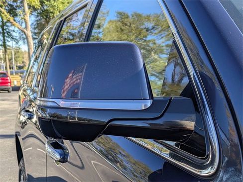 Used 2019 Cadillac Escalade Premium Luxury w/ LPO, Radiant Package image 10