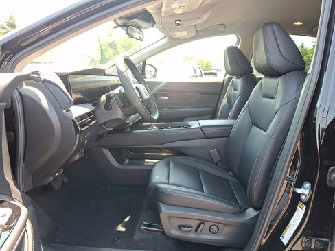 Certified 2025 Nissan Murano SV AWD/4WD image 13