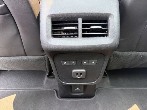 Used 2019 Chevrolet Equinox Premier FWD image 35