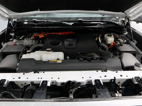 Used 2024 Toyota Tundra Limited AWD/4WD image 17
